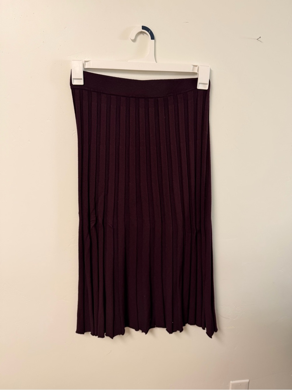 a new day Pleated Midi Skirt - Burgundy